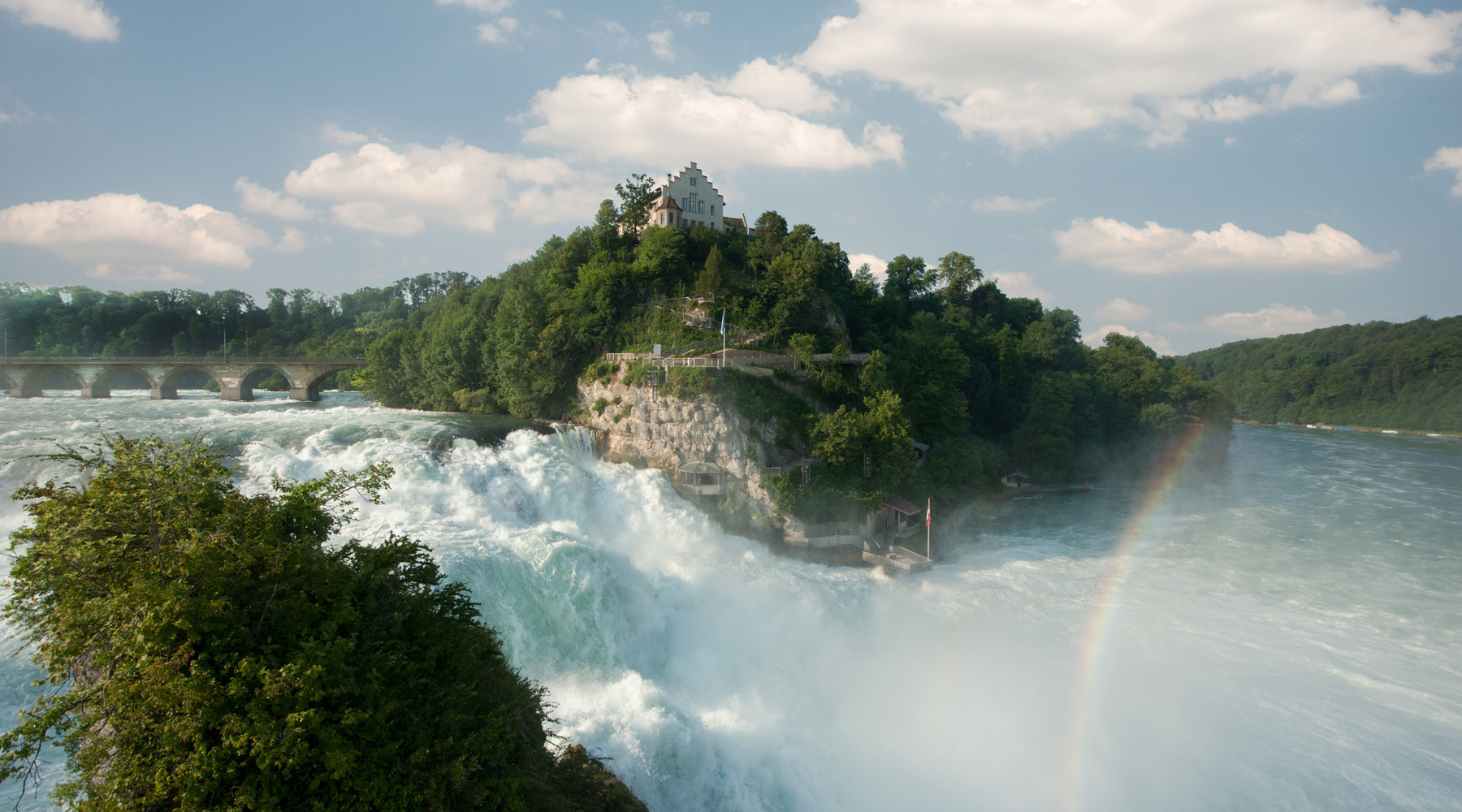 Rheinfall_und_Tourismus_2016_09_Titel_.jpg